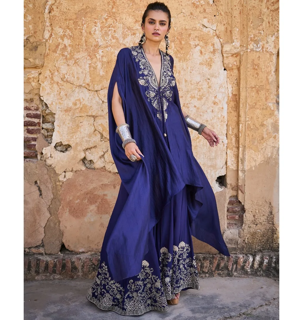 Aiekeyah Embroidered Cape Set