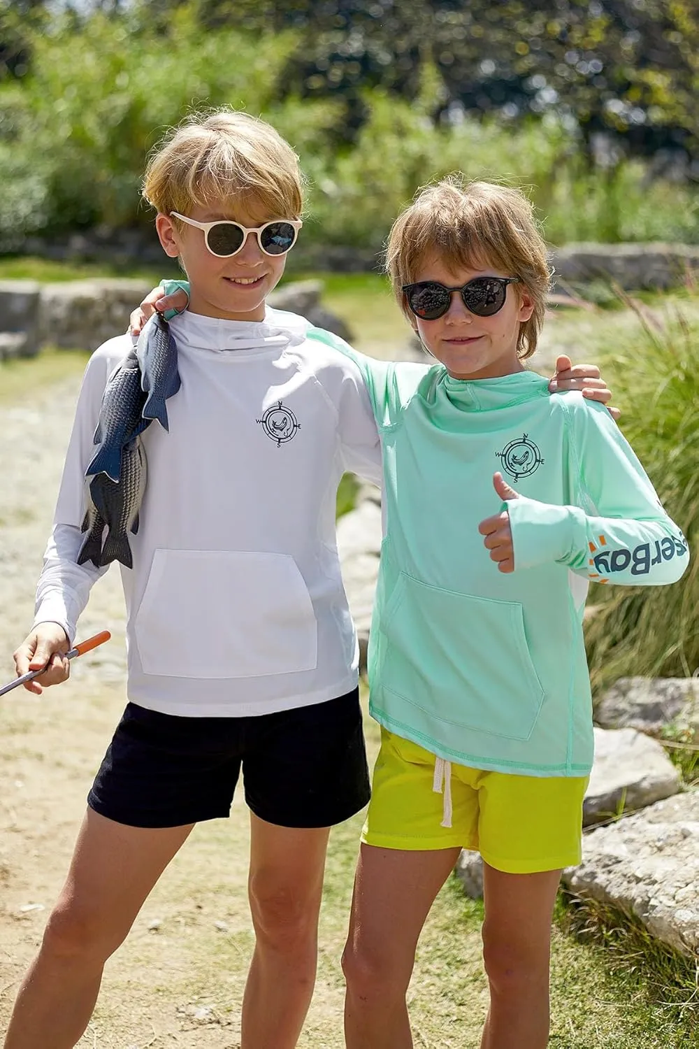 BesserBay Youth Boys UV Protection Ralgan Long Sleeve Fishing Shirt Thumb Holes Hooded Rash Guard with Pocket 6-16 Years
