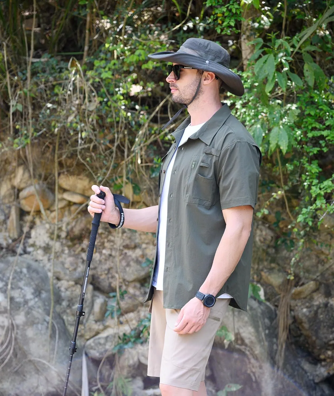 Men's Fishing Shirt Sun Protection Short Sleeve Cooling Button Down Shirts for Hiking Travel
