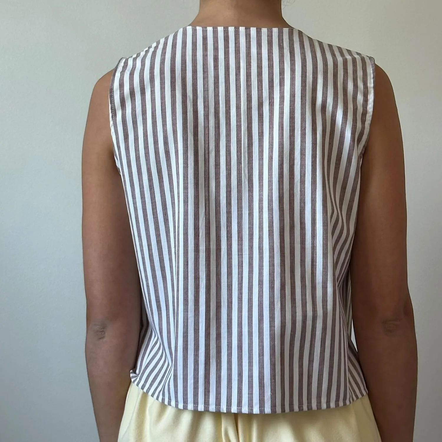 Tie Front Tops for Women Sleeveless Deep V-Neck Plaid Striped Fruit Print Linen Vest Lace Up Party Club Night Tank Top