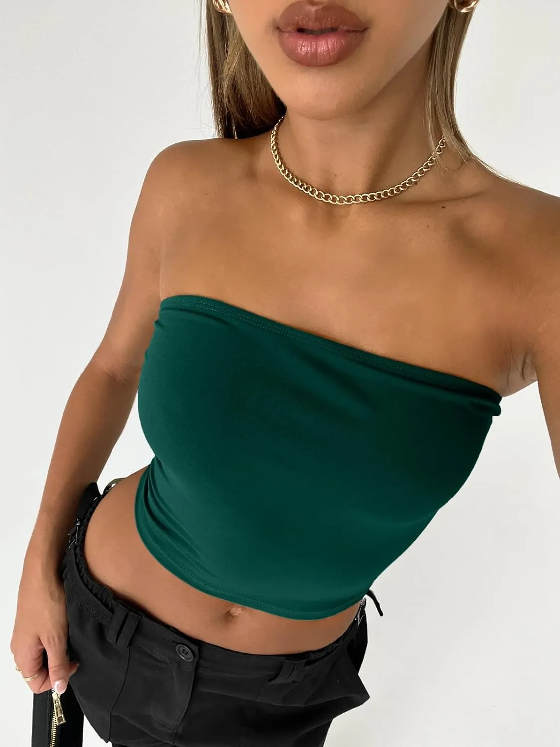 Trendy Queen Womens Tube Tops Strapless Crop Tops Basic Backless Sleeveless Bandeau Going Out Cute 2025 Summer Outfits