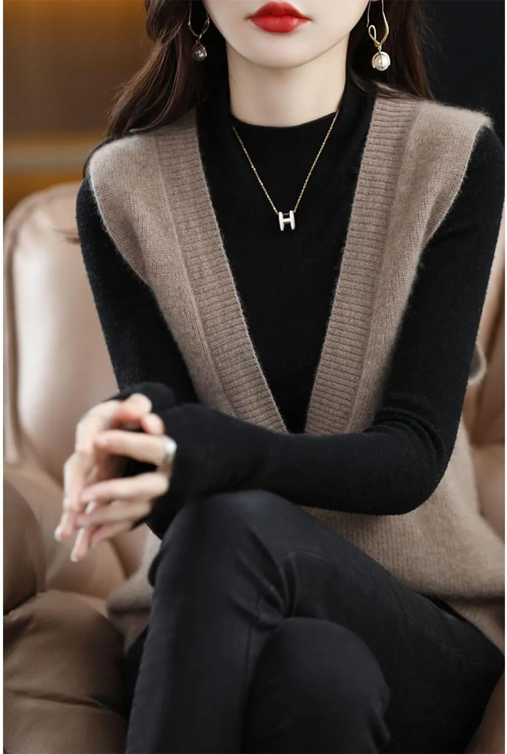 Women's Deep V-Neck Knitted Vest Sweater 100% Merino Wool Sleeveless Pullover Basic Blouse Short Tops