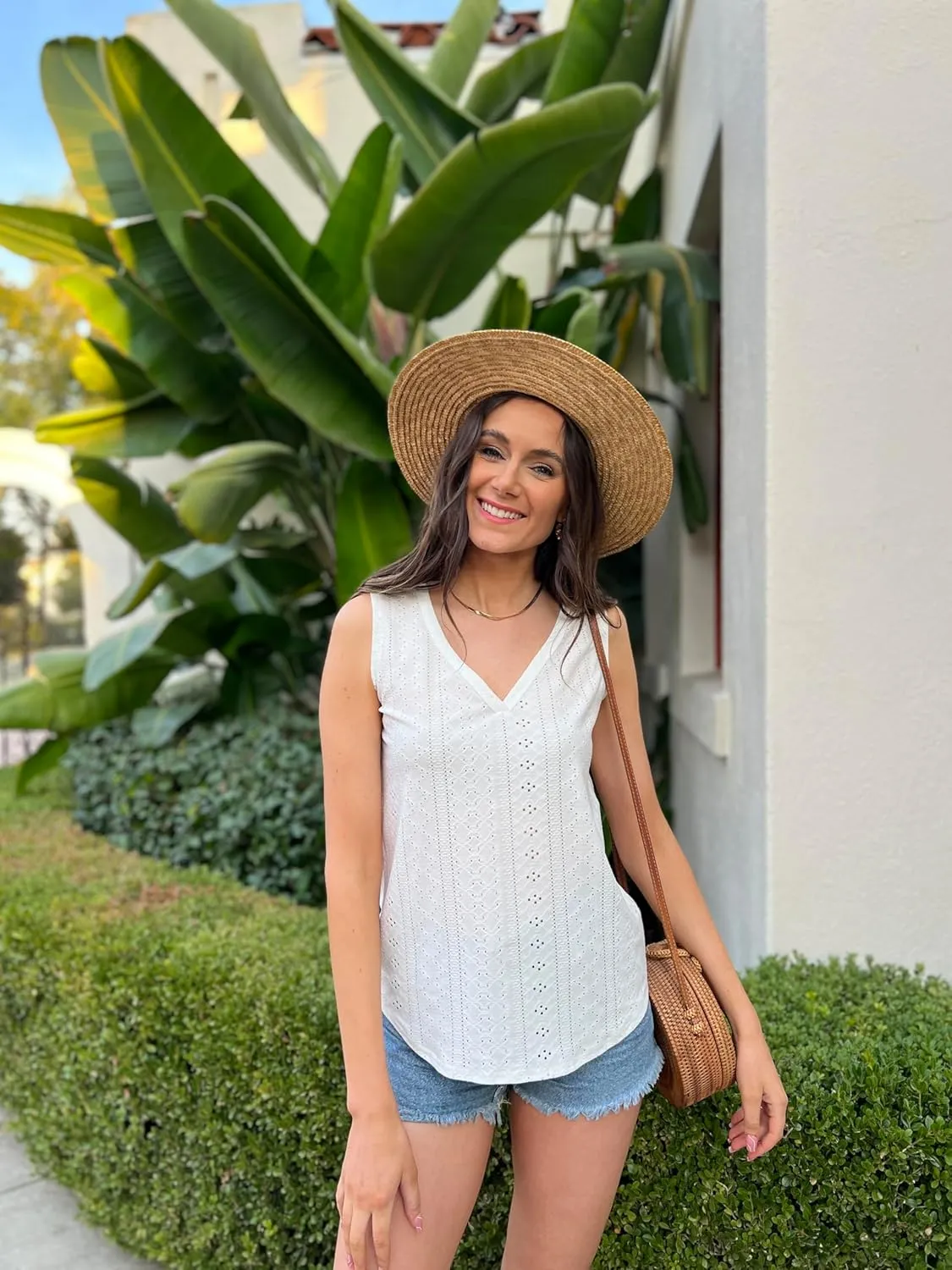 Womens Fashion Tank Tops Solid Color Hollow Tops Summer Casual Loose Flowy Shirt Tanks Vest Vacation Sleeveless Shirts