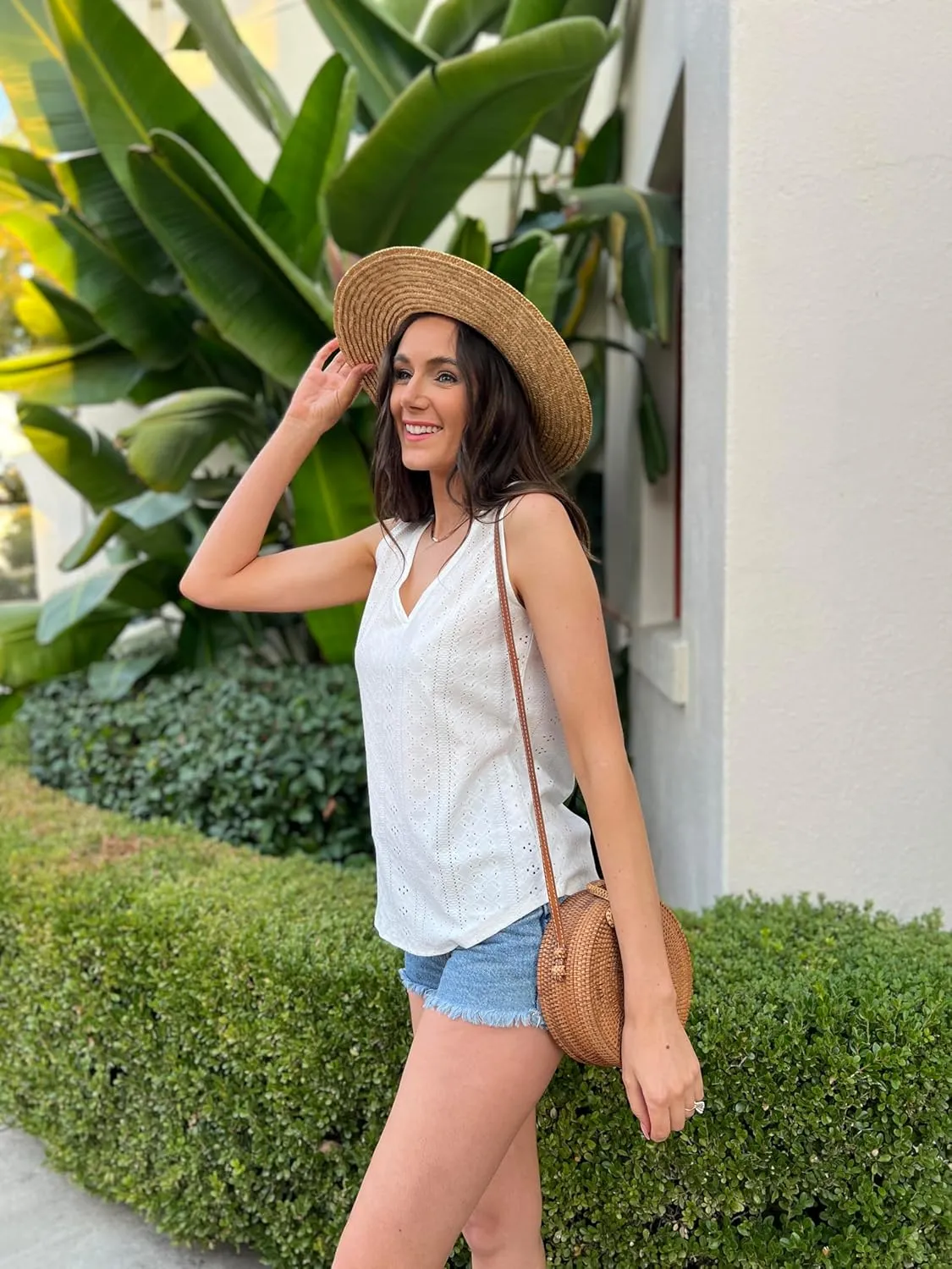 Womens Fashion Tank Tops Solid Color Hollow Tops Summer Casual Loose Flowy Shirt Tanks Vest Vacation Sleeveless Shirts